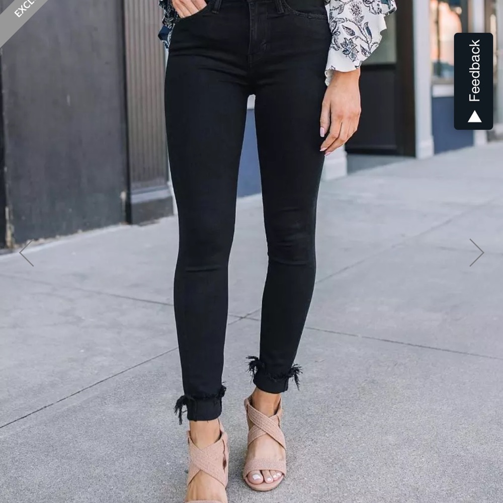 Flying Monkey High Waist Distressed Stretch Jeans Like New